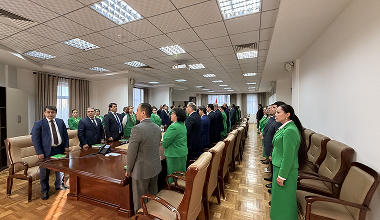 Ҷаласаи тантанавӣ бахшида ба Рӯзи Президенти Ҷумҳурии Тоҷикистон ва 33-юмин солгарди Иҷлосияи Шӯрои Олии Ҷумҳурии Тоҷикистон дар Амонатбонк